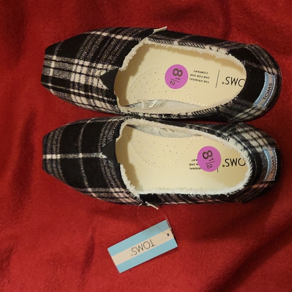 Tom's casual shoes for Women.